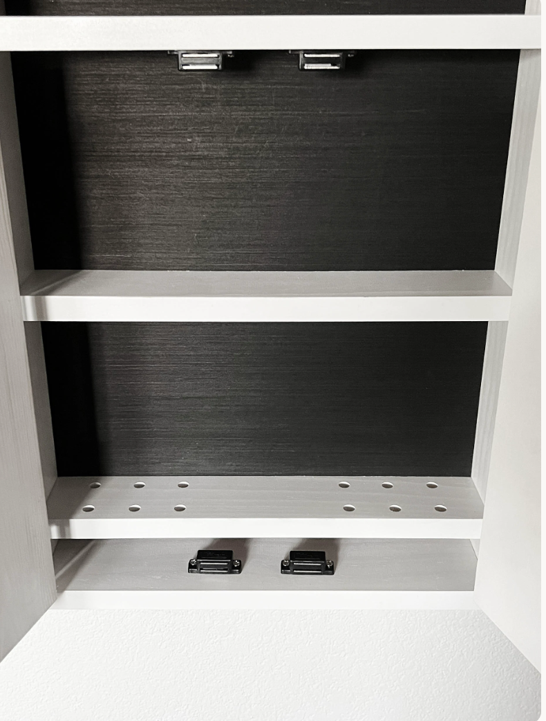 The Commander – Custom Dartboard Cabinet
